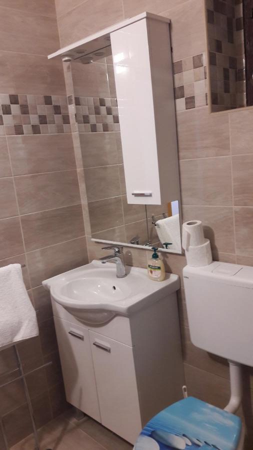 Soba Biondic Apartment Senj  Bagian luar foto