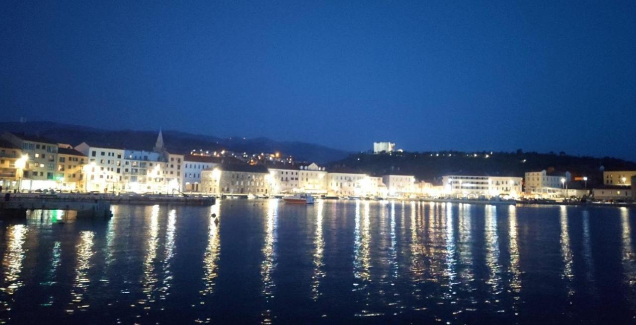 Soba Biondic Apartment Senj  Bagian luar foto